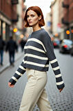 Kadın Basic Siluet Gri Çizgili Akrilik Materyal Crop Triko Kazak Uzun Kollu Günlük Şık Kaliteli