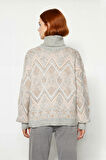 Kadın Uzun Kollu Oversize Kesim Etnik Desenli Balıkçı Yaka Akrilik Triko Kazak Günlük Giyim