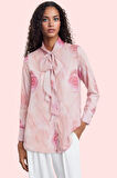 Kadın Nefes Alan Şifon Dokuma Gömlek Uzun Kollu Dik Yaka Gül Desenli Yaz Aylarının Vazgeçilmezi