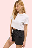 Kadın Yazlık Kısa Şort Polyester Rahat Kalıp Cep Detaylı Sloganlı Yaz Aylarının Vazgeçilmezi