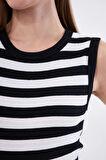  SiyahBeyaz Çizgili Fitlilli Likralı Pamuklu Bisiklet Yaka Kolsuz Tshirt Atlet