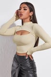 Kadın Ekru Göğüs Dekolteli Uzun Kollu Cut Out Crop Top Bluz