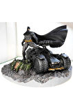 Batman ve Batmobile Obje Batman Batman Arabası Masaüstü Dekoratif Obje Büyük Boy 25CM