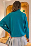 Yarım Balıkçı Yaka Çift Cepli Bel Bağlama Detaylı Şık Ve Konforlu Taşlı Sweatshirt