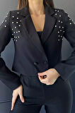 Ön Düğme Detaylı Taş İşlemeli Kadın Kısa Blazer Ceket