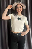 Kendinden Desenli Önü Gül İşlemeli Kadın Crop Top Bluz