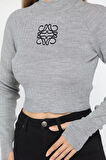 Ön Nakışlı Crop Top Triko Bluz