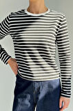 Kadın Bisiklet Yaka Çizgi Desenli Sweatshirt