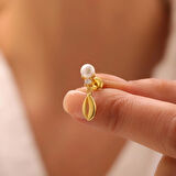 925 Ayar Gümüş İnci Detaylı Deniz Kabuğu Figürlü Küpe (Gümüş)