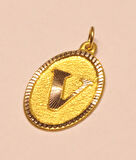 Altın Nostaljik V Harfi