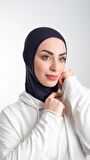 Lacivert Pratik Hazır Geçmeli Tesettür Bone Sandy Kumaş Spor Hijab 2113_02