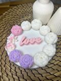 Hediyelik Love (AŞK) Biblolu Mum Tabağı Dekoratif Bebek Kokulu Soya Wax Mum