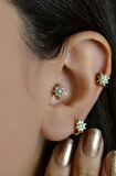 Gold Taşlı Çiçek Piercing Tragus Helix Kıkırdak