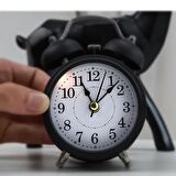 Dekoratif Masa Üstü Işıklı Çalar Saat