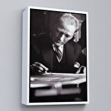 Altın Çerçeveli Atatürk Portre Tablosu Mustafa Kemal Atatürk Dikdörtgen Dekoratif Kanvas Tablo