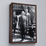 Beyaz Çerçeveli Atatürk Portre Tablosu Mustafa Kemal Atatürk Dikdörtgen Dekoratif Kanvas Tablo