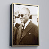 Kahverengi Çerçeveli Atatürk Portre Tablosu Mustafa Kemal Atatürk Dikdörtgen Dekoratif Kanvas Tablo