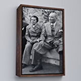 Beyaz Çerçeveli Atatürk Portre Tablosu Mustafa Kemal Atatürk Dikdörtgen Dekoratif Kanvas Tablo