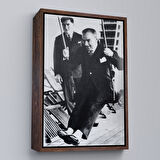 Kahverengi Çerçeveli Atatürk Portre Tablosu Mustafa Kemal Atatürk Dikdörtgen Dekoratif Kanvas Tablo