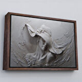 Beyaz Çerçeveli Kabartma Görünümlü Şapkalı Kadın Kanvas Duvar Tablosu