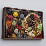 Siyah Çerçeveli Mutfak Masasın da Baharatlar Dekoratif Kanvas Duvar Tablosu