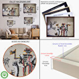 Siyah Çerçeveli Bansky Grafitiyi Arayan Polisler Kanvas Tablo