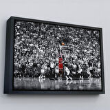Altın Çerçeveli Michael Jordan Üçlük Şutu Kanvas Tablo