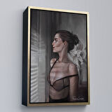 Kahverengi Çerçeveli Güzel Kadın Pencereden Dışarı Bakıyor Kanvas Tablosu