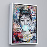 Kahverengi Çerçeveli Audrey Hepburn Banksy Style Duvar Sanatı Ciklet Posteri, Hepburn Kanvas Tablo