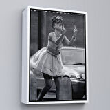 Beyaz Çerçeveli Beyonce Umrumda Değil Haraketi Duvar Tablosu