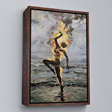 Kahverengi Çerçeveli Yanarken Dans Eden Kadın Duvar Tablosu
