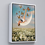 Beyaz Çerçeveli Papatya Tarkası Üzerındeki Mutlu Kadın Duvar Tablosu