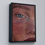 Siyah Çerçeveli Mavi Gözlü Kız Dekoratif Duvar Tablosu