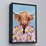 Altın Çerçeveli Pembe Ceketli Boğa Duvar Tablosu