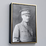 Kahverengi Çerçeveli Atatürk Portre Tablosu Mustafa Kemal Atatürk Dikdörtgen Dekoratif Kanvas Tablo