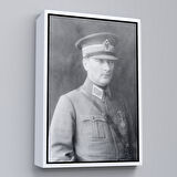 Kahverengi Çerçeveli Atatürk Portre Tablosu Mustafa Kemal Atatürk Dikdörtgen Dekoratif Kanvas Tablo