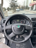 Skoda Octavia Mk2 A5 2005-2012 Araca Özel Dikmeli Direksiyon Kılıfı (Nokta Karbon)