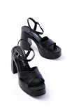 P-105 Siyah Çapraz Kalın Topuklu Kadın Sandalet