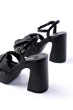 P-105 Siyah Çapraz Kalın Topuklu Kadın Sandalet