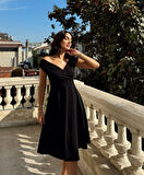 Modavera Kadın Kısa Kollu Kruvaze Yaka Eteği Volanlı Krep Elbise