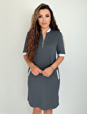 Modavera Kadın Kısa Kollu Yakadan Fermuarlı Cepli Yandan Yırtmaçlı Viskon Elbise