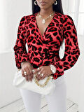Modavera Kadın Uzun Kollu Kruvaze Yakalı Belden Kuşaklı Leopar Desenli Süprem Bluz