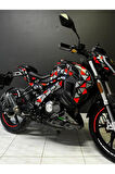 BENELLİ 125S Neon Turuncu ve Gümüş Gri  Parçalı Üçgen Desenli Sticker Etiket Modeli