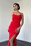 Kırmızı Sırt Dekolteli Elbise