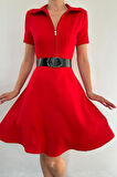 Kırmızı Kemerli Spor Elbise