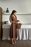 KETEN V YAKA ÖNDEN DÜĞMELİ ELBİSE - Kahverengi