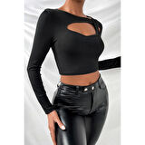 MARSiLYAN- Kadın Siyah Göğüs Dekolteli Çapraz Askılı Uzun Kollu Crop Top Bluz
