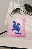 Pink Jungle İllüstratif Leopar Desenli Kırlent Kılıfı – 43x43cm