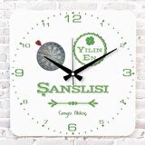 Kişiye Özel Yılın En Şanslısı Hediye Ahşap Saat 33cm KA01-1196