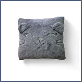 Kedi Nakış Desenli Pelüş Seyahat Yastığı | Araç Uçak Otobüs İçin Yumuşak Konforlu Kırlent 30x35 cm